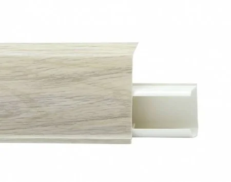 Пластиковый плинтус Royce №526 Дуб Орегон (55х23х2200мм) в Набережных Челнах