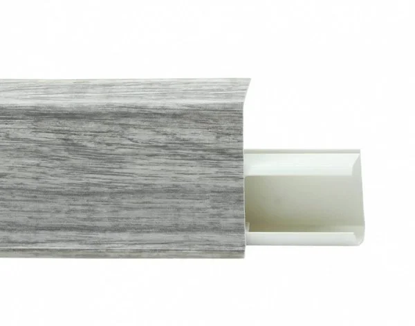 Пластиковый плинтус Royce №534 Дуб Верде (55х23х2200мм) в Набережных Челнах