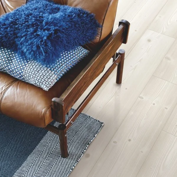 Ламинат Pergo Skara Pro Состаренная Белая Сосна L1251-03373 в Набережных Челнах