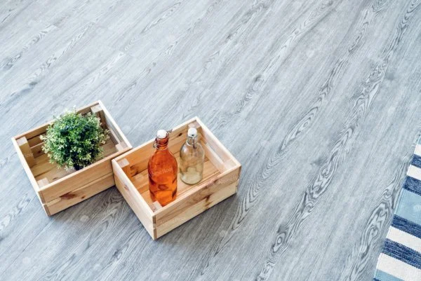 Каменно-полимерная плитка Alpine Floor Classic Ясень ECO 134-6, 4мм 43 класс в Набережных Челнах