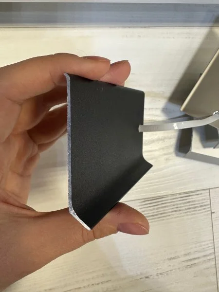 Алюминиевый плинтус Bonkeel ПЛ80 515л Черный (78,5х11,2х2500мм) в Набережных Челнах